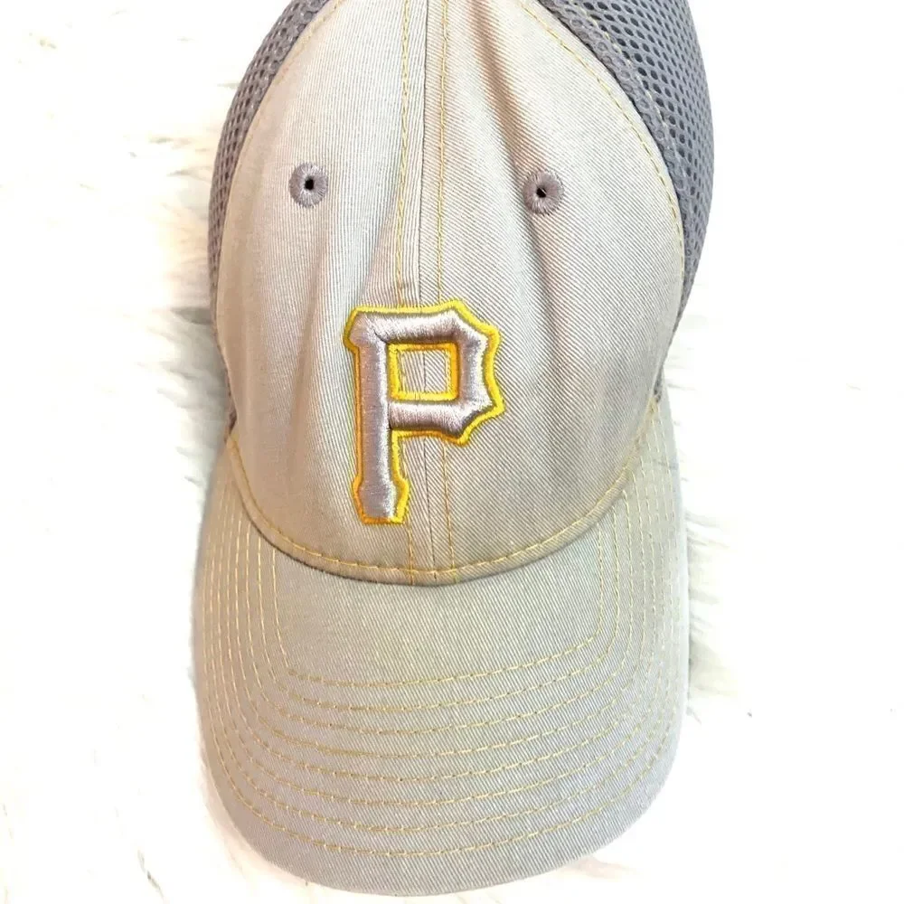 Vintage Pittsburgh Pirates Hat